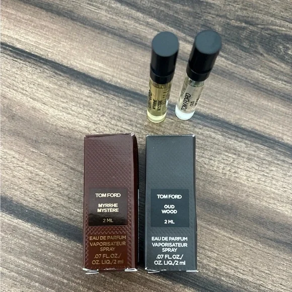 New Set Tom Ford Myrrhe Mystere and Oud Wood Fragrance Duo 2 ml - Picture 4 of 5